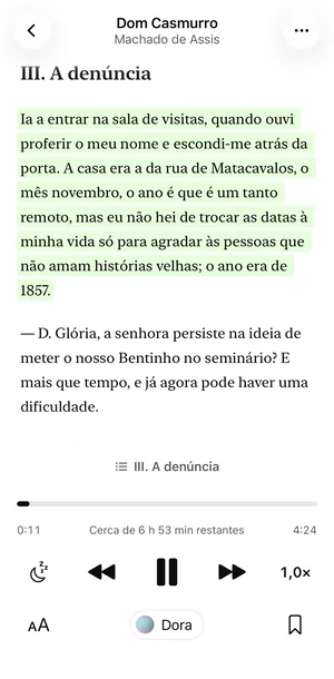 Dom Casmurro no tema Claro do Sandbook, com o player embaixo: progresso, timer, botões de avançar e voltar, velocidade 1,0×, a voz Dora e o botão de marcador