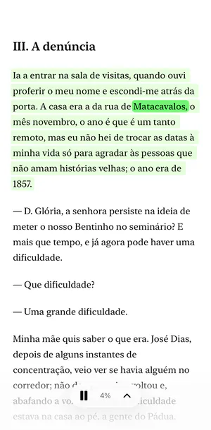 O leitor do Sandbook no iPhone: Dom Casmurro com o parágrafo em leitura destacado em verde e, dentro dele, marcada a palavra falada, “Matacavalos”